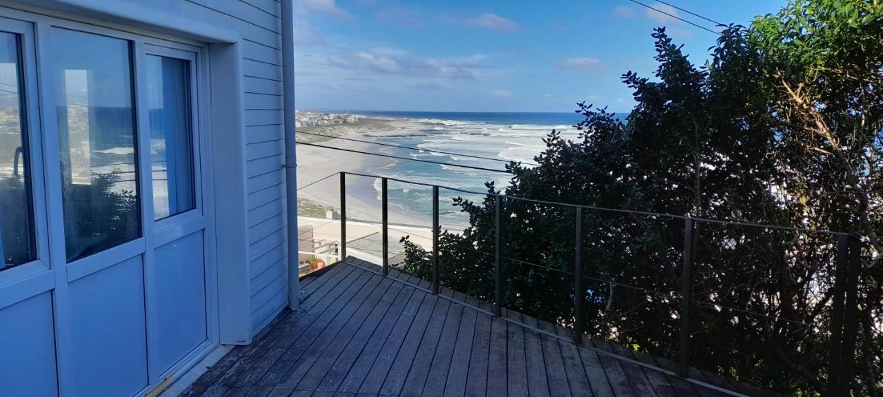 Swept Away Guesthouse - No-Loadshedding Yzerfontein Esterno foto