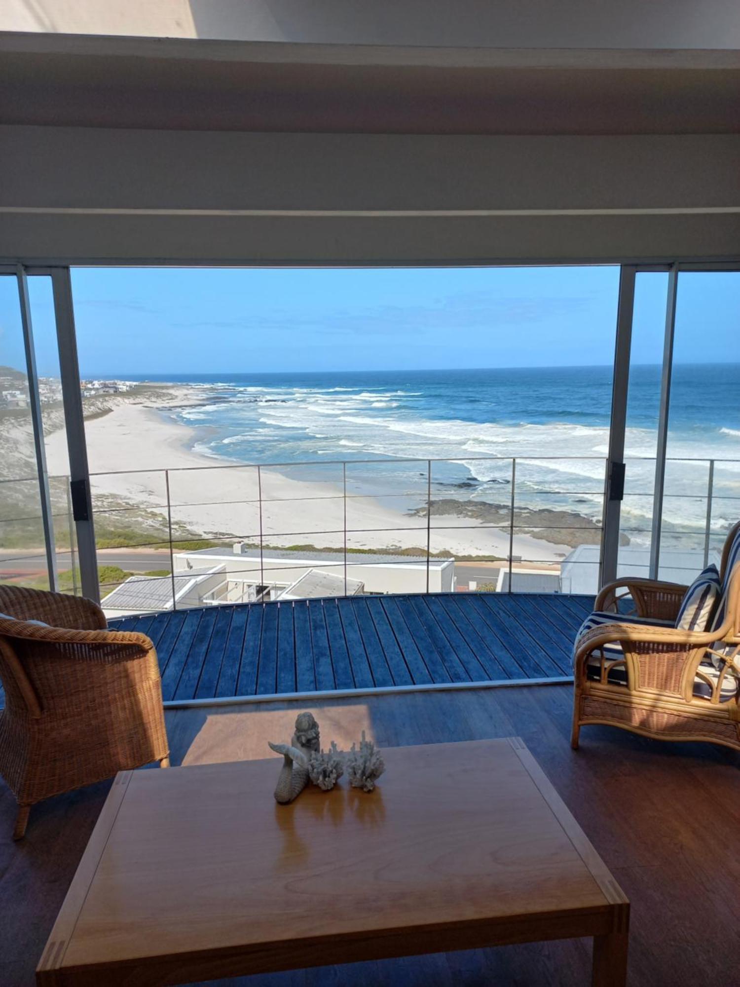 Swept Away Guesthouse - No-Loadshedding Yzerfontein Esterno foto