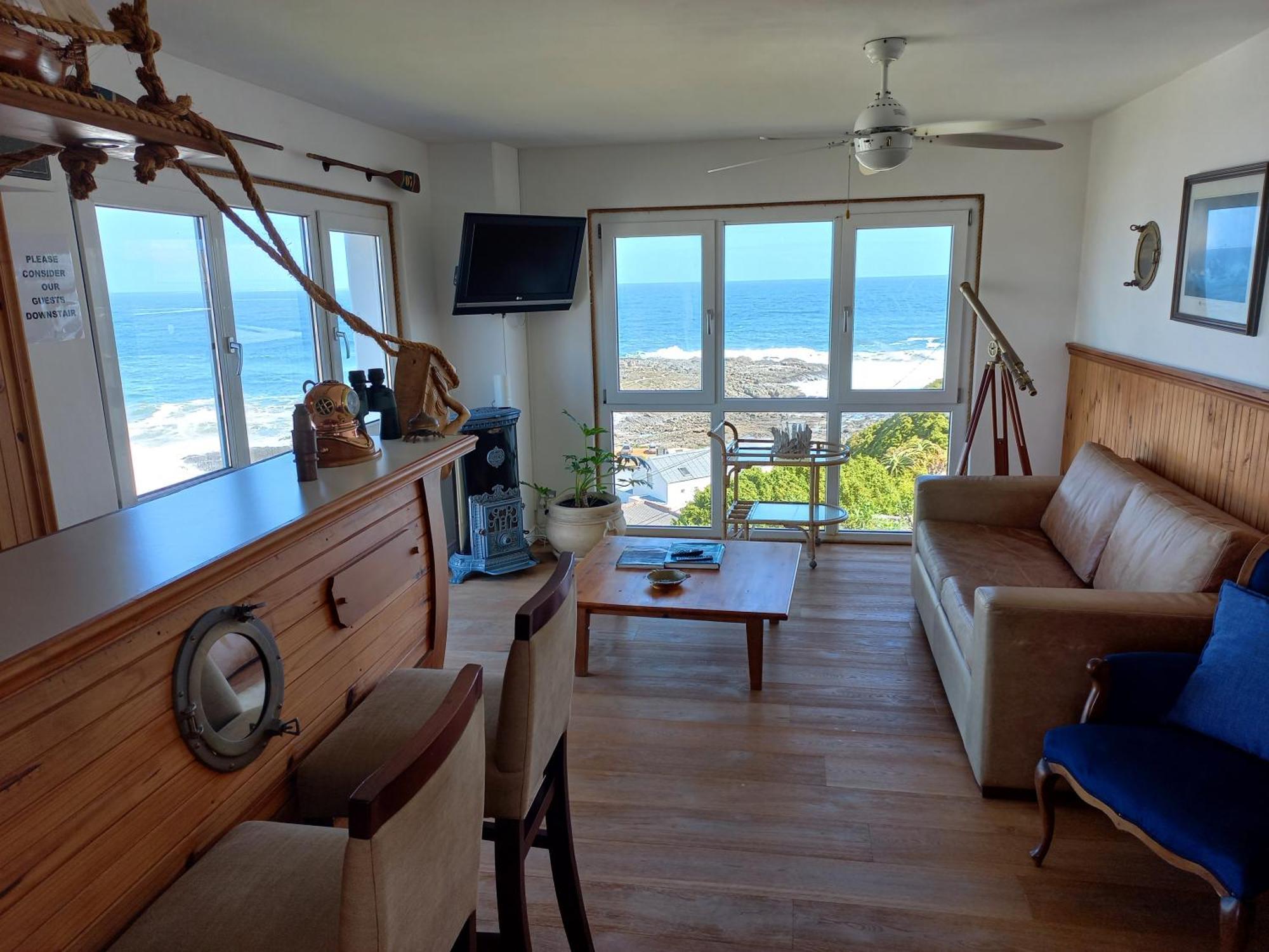 Swept Away Guesthouse - No-Loadshedding Yzerfontein Esterno foto